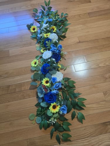 Customer photo review of Bulk 6 Pcs Artificial Italian Ruscus Greenery Stem Hanging Greenery Spray for Wedding Wholesale
