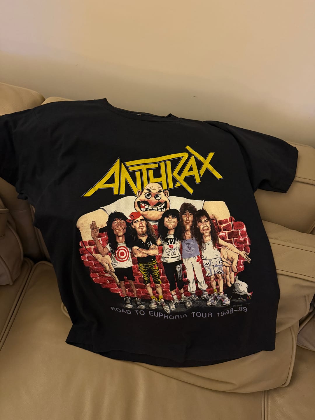 Customer photo review of Vintage Anthrax T Shirt Fits Mens Medium Black 1988