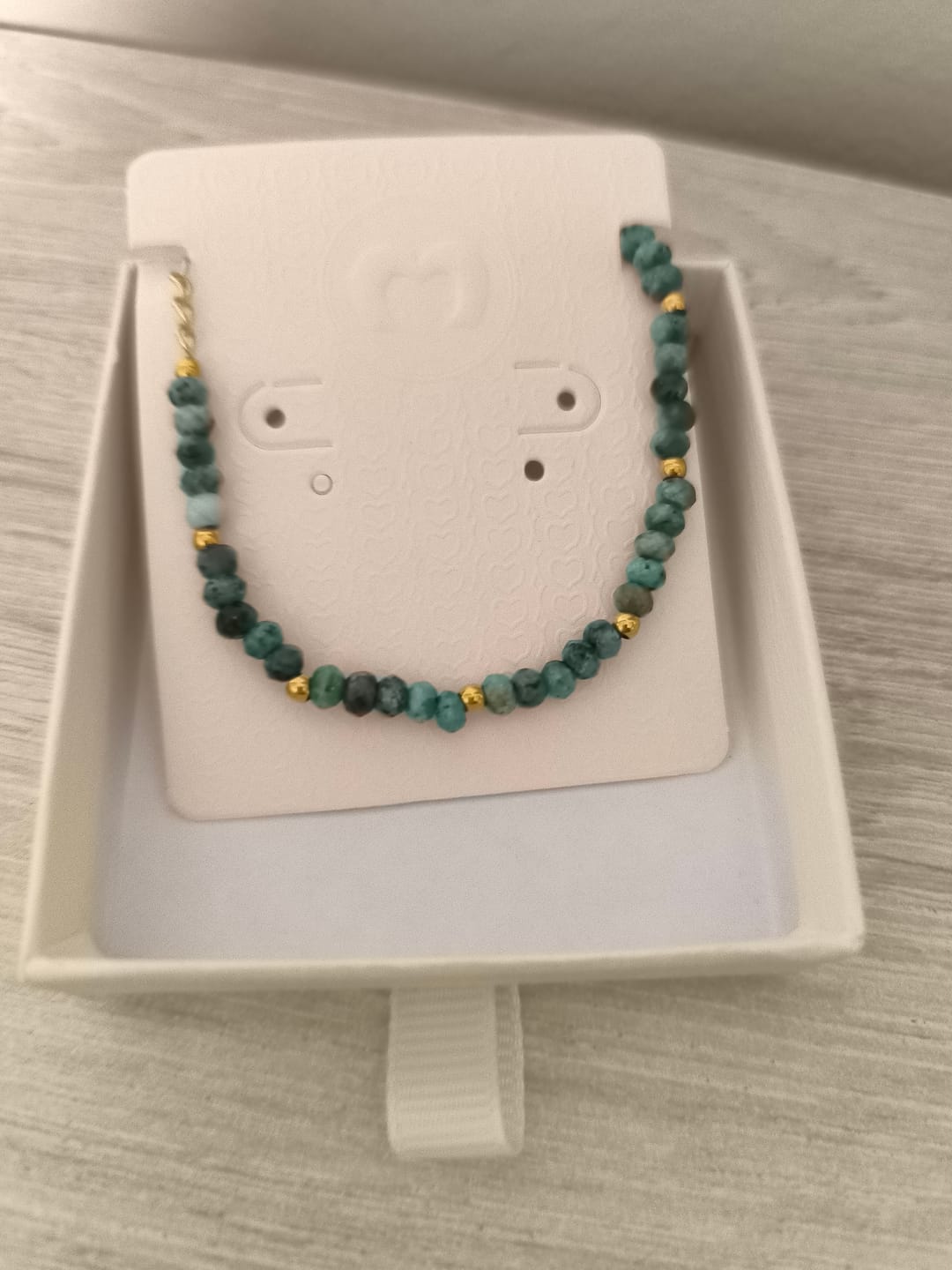 Customer photo review of Pulsera Verde Selva