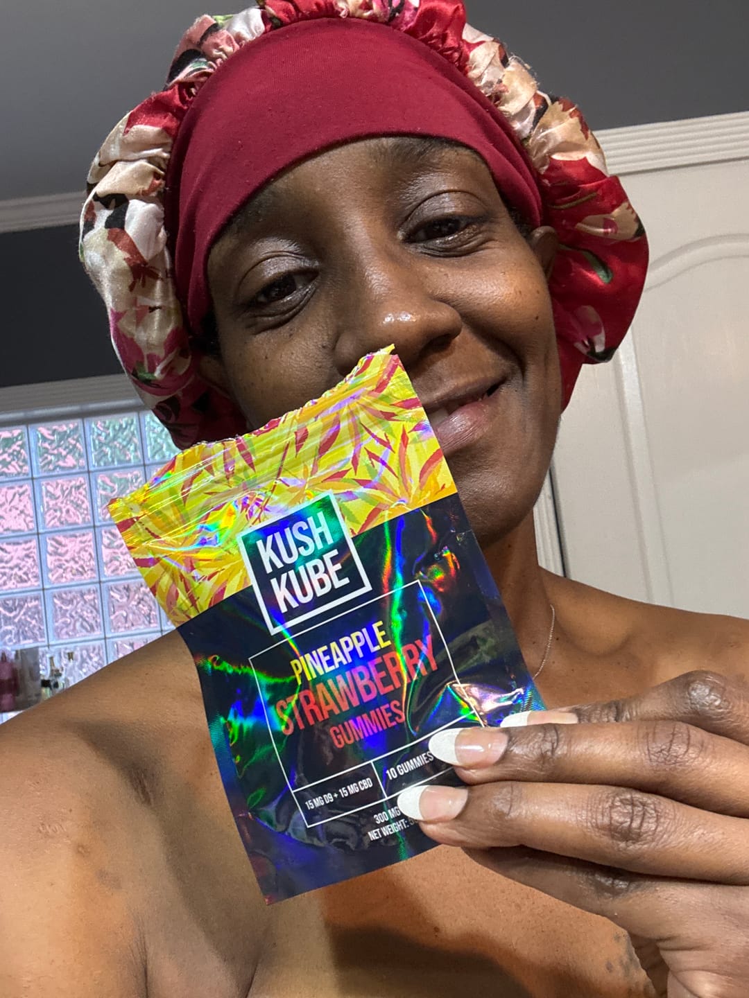 Customer photo review of Pineapple Strawberry Kush Kube - 15mg THC