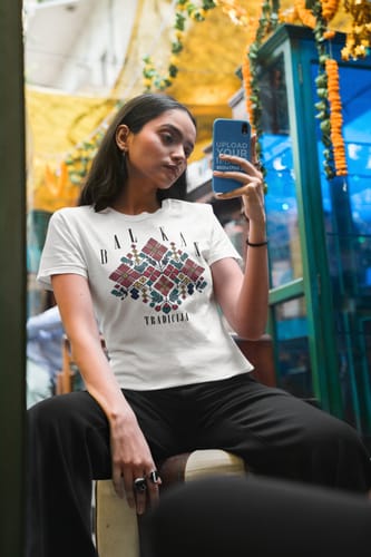 Customer photo review of Balkan Tradicija Oversize T-Shirt