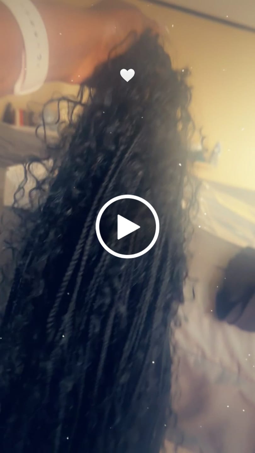 Customer video review of BOHO Knotless Braided wig