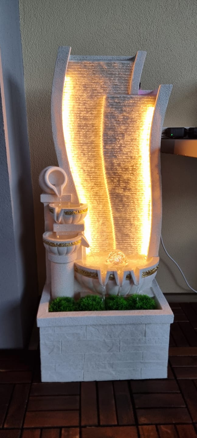 Customer photo review of AquaLuxe Wasserbrunnen Anzio Indoor & Outdoor