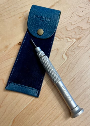 Customer photo review of Diffuser Tokyo - Screw Driver Leather Case - Blue & Navy