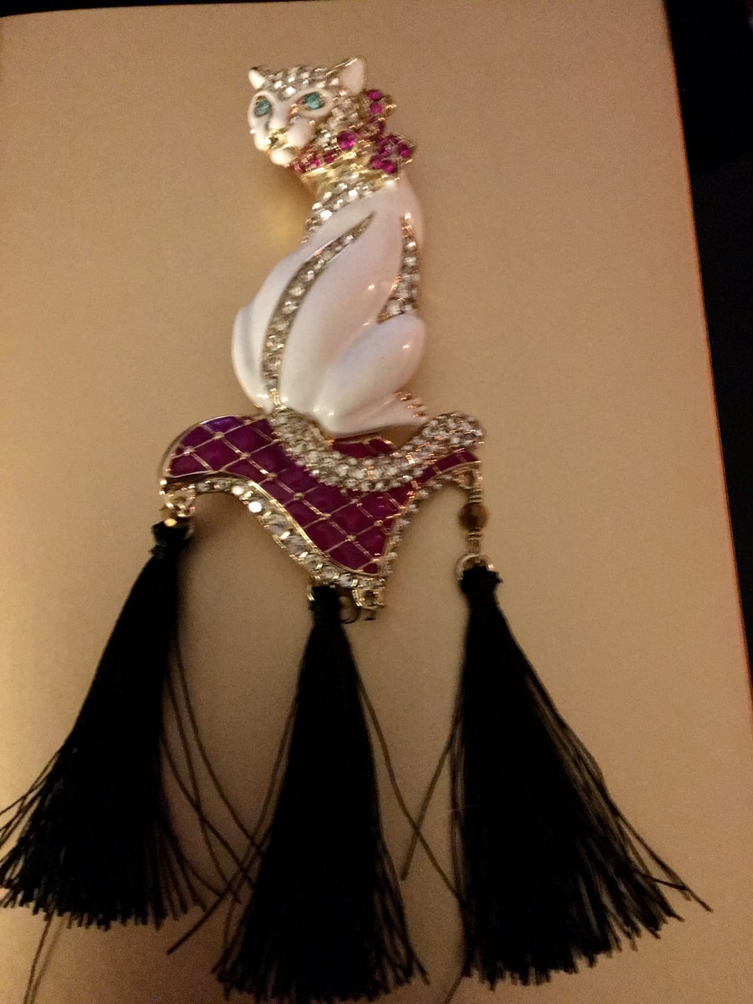 Customer photo review of HEIDI DAUS®"Sophisti-Cat" Crystal & Enamel Cat Pin