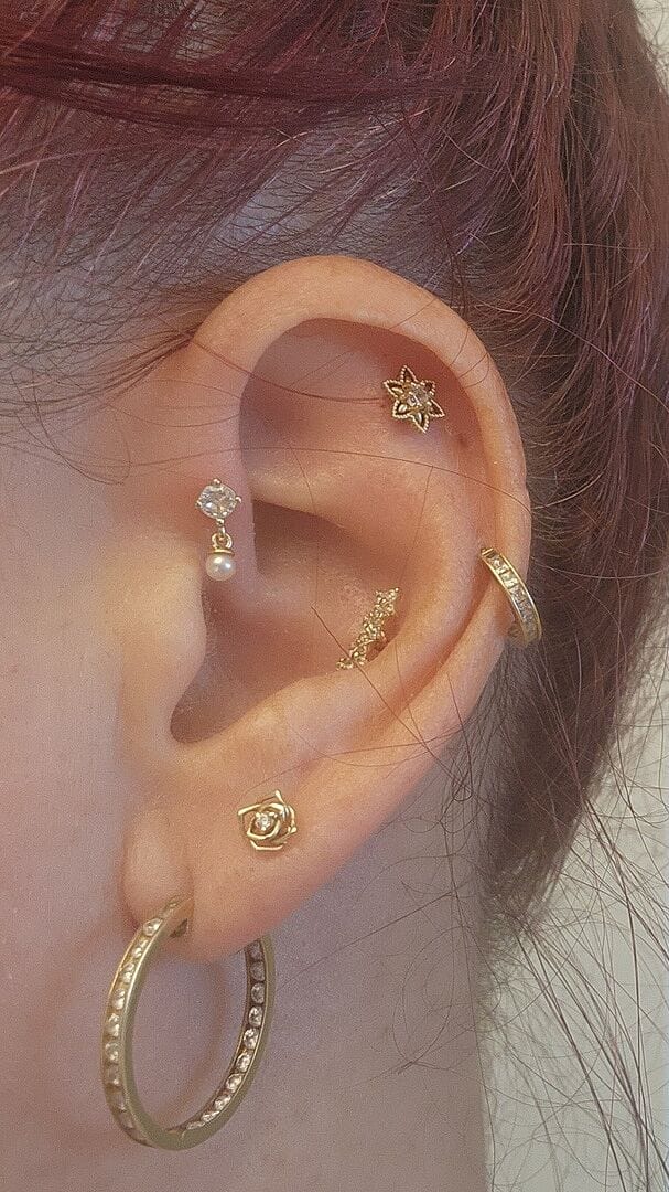 Customer photo review of 14K Gold Drop Cubic Pearl Cartilage Earring 20G18G