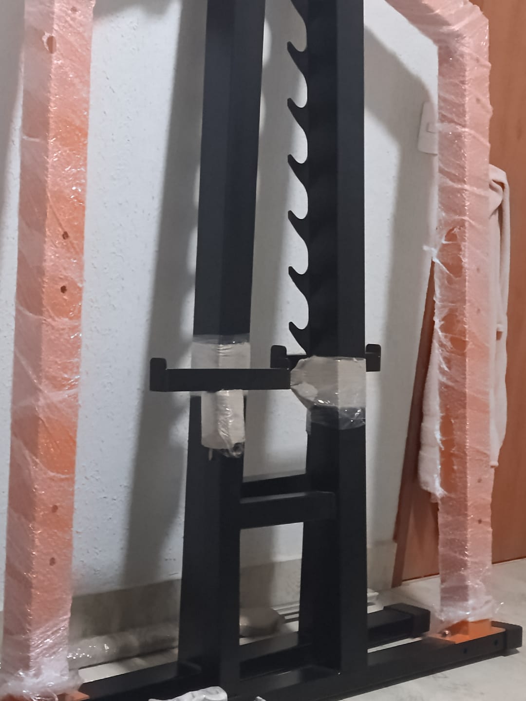 Customer photo review of Estação De Musculação Mega Rack Monocross Com Polia Móvel Flutuante 82Kg
