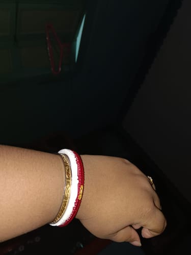 Customer photo review of Divya Shringar Red - A decent Charm