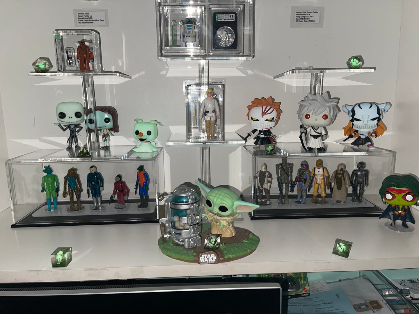 Customer photo review of Luminous White Mushroom Resin Dice Set(Glow in the Dark)