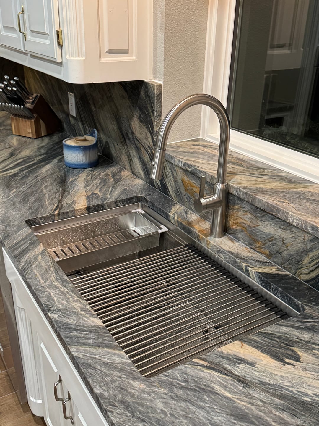 Customer photo review of 33" Undermount Workstation Sink – 16 Gauge Stainless Steel Single Bowl – Offset Drain Left – Seamless Drain (5LS33L)