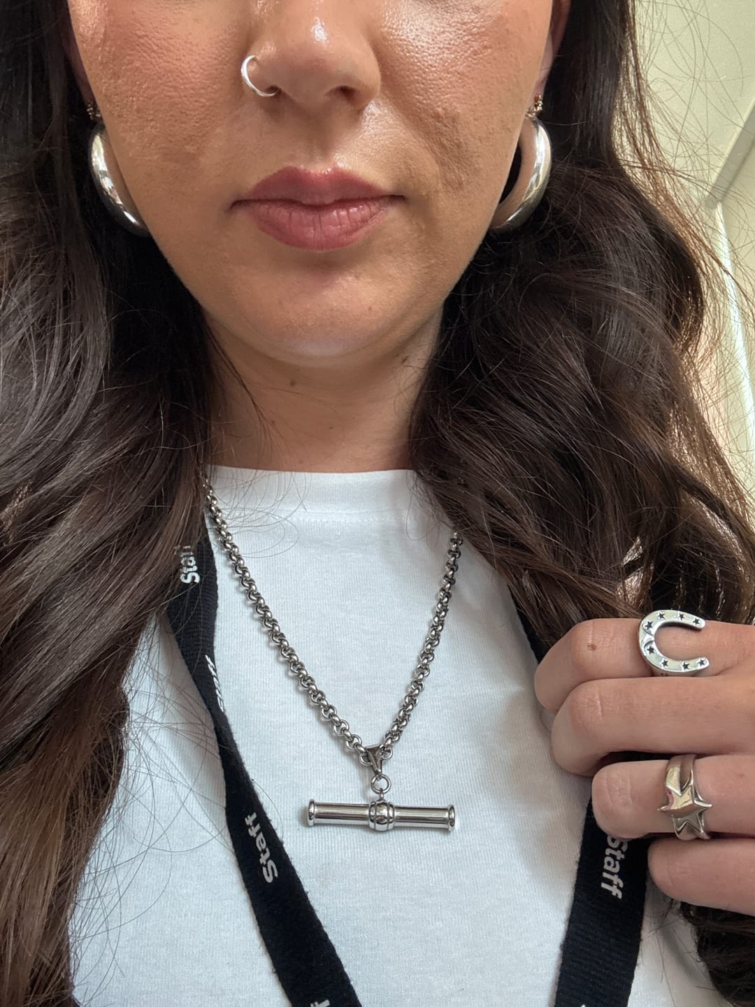 Customer photo review of XL T-Bar Necklace silver