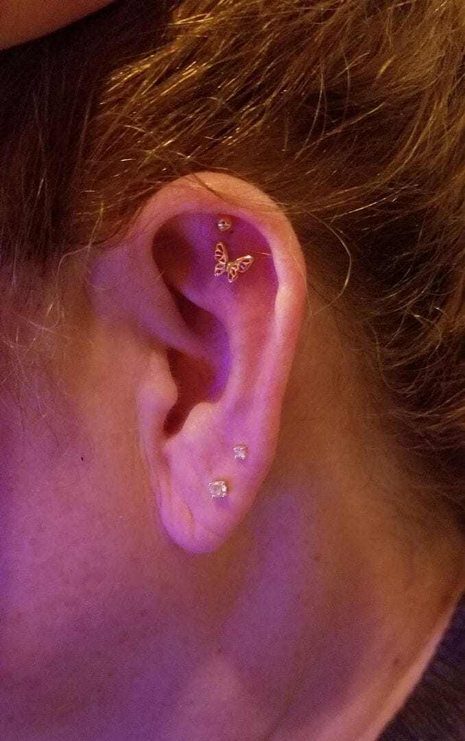Customer photo review of 14K Gold Point Butterfly Cartilage Earring 20G18G16G