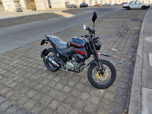 Customer photo review of Motocicleta Kiwo KW 200 2025