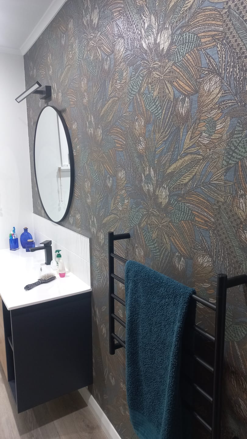 Customer photo review of Susara  - Protea Floral Metallic Wallpaper - Navy- Discontinuing