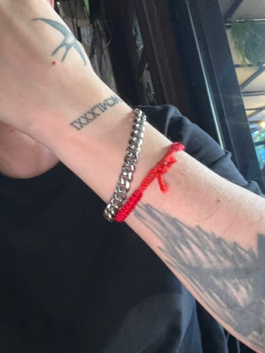 Reseña con foto de un cliente sobre Pulsera Cuban 8mm