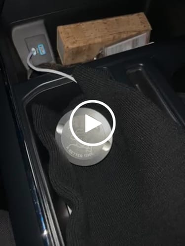 Customer video review of Chilled Mint Nicotine Pouches