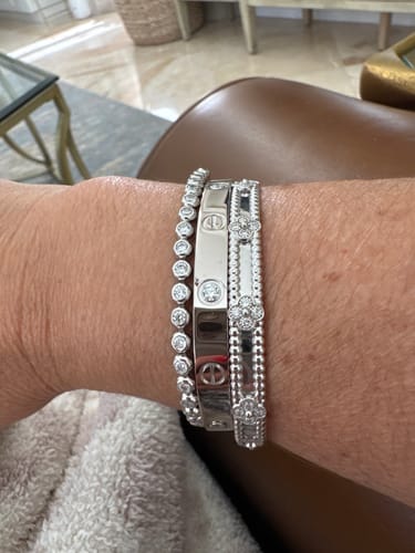 Customer photo review of ETERI TENNIS BRACELET White Gold Vermeil