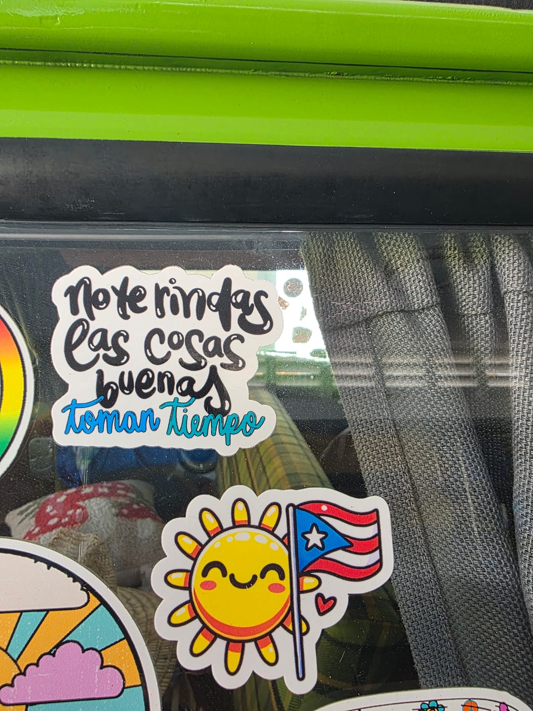 Customer photo review of Sol de Puerto Rico (Sticker Laminado)