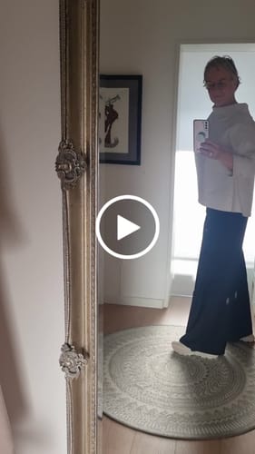 Customer video review of KLARA.K Wide Leg Pants