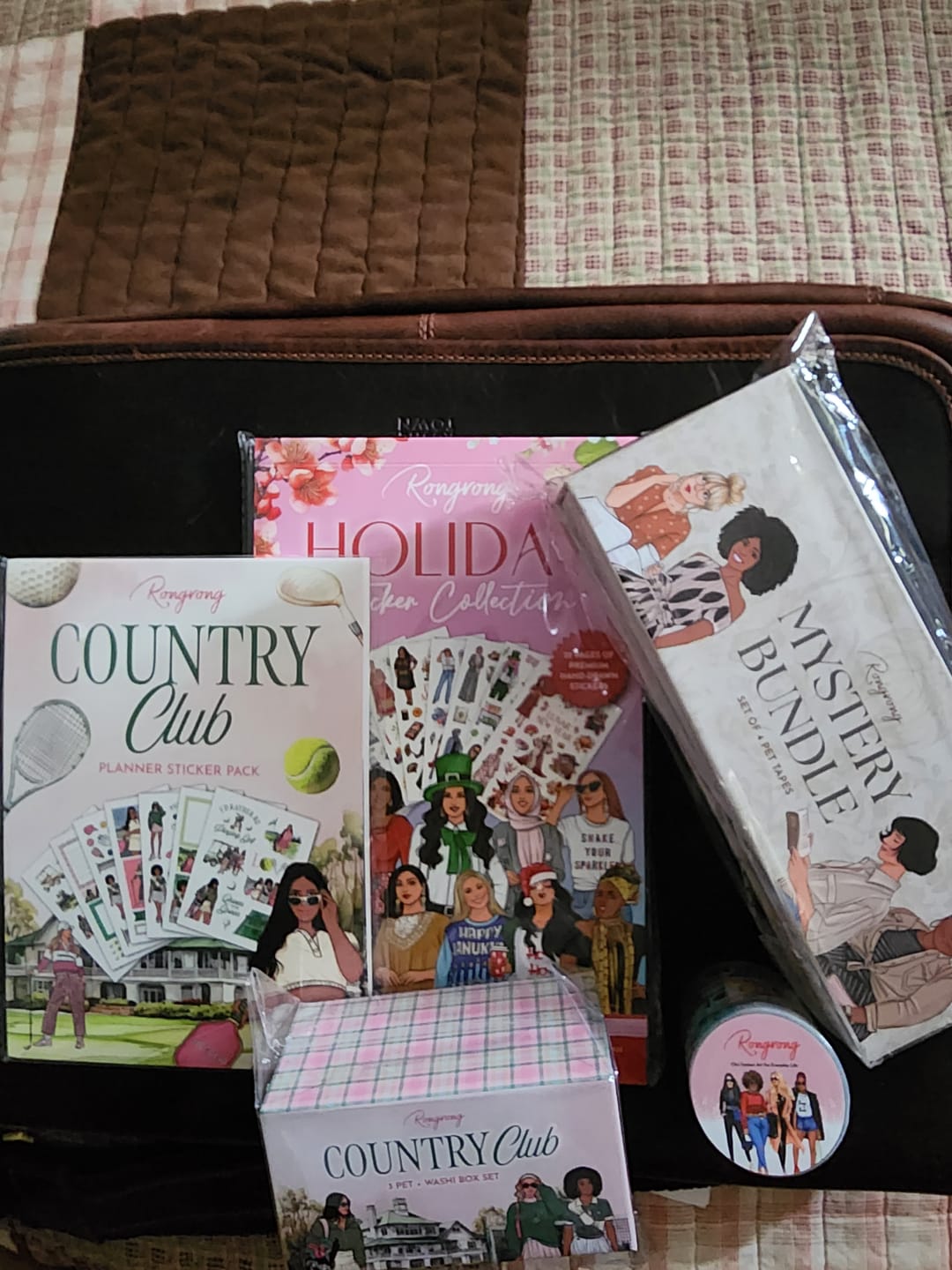 Customer photo review of Country Club Pre-cut PET Tape + Washi Box Set