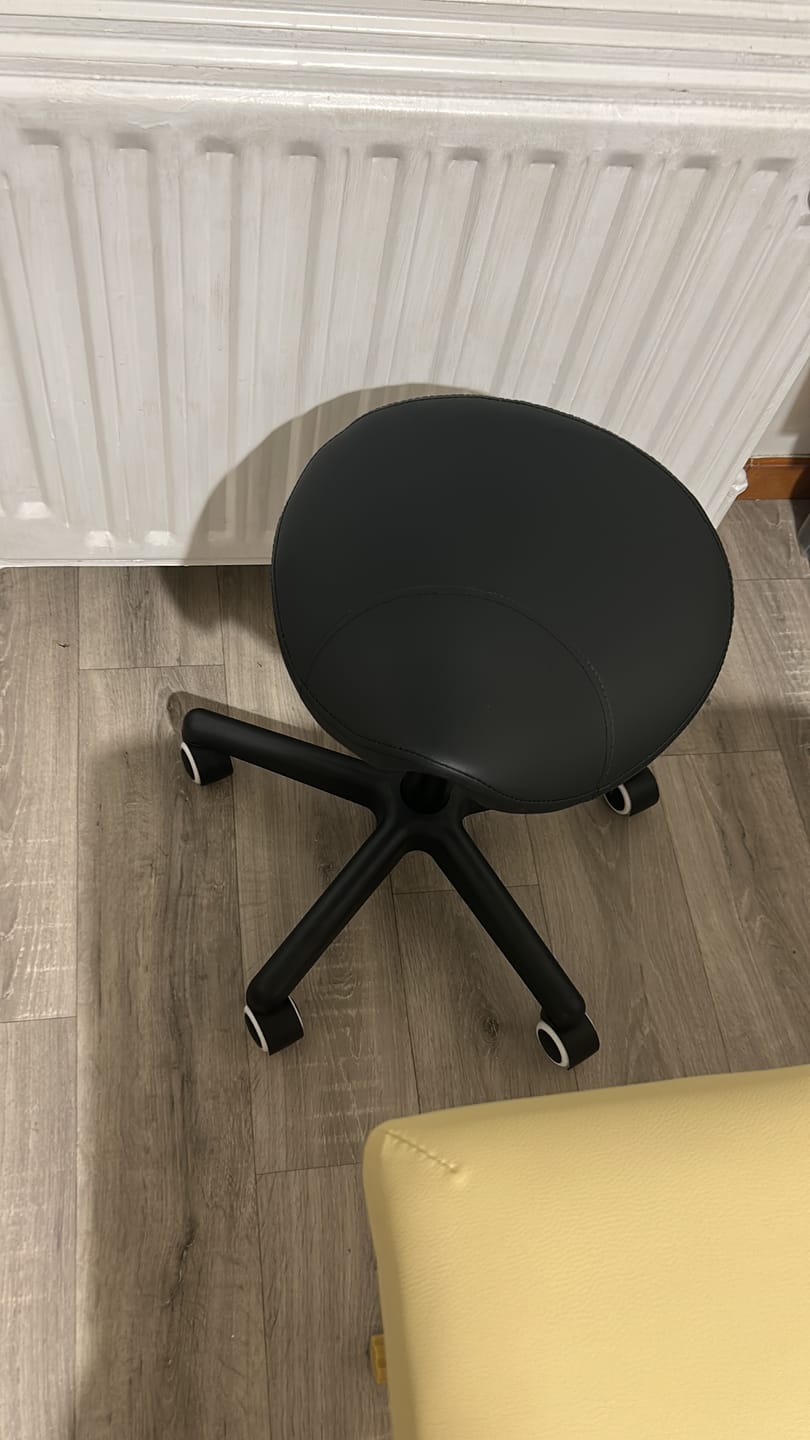 Customer photo review of Rollhocker Lumo Schwarz