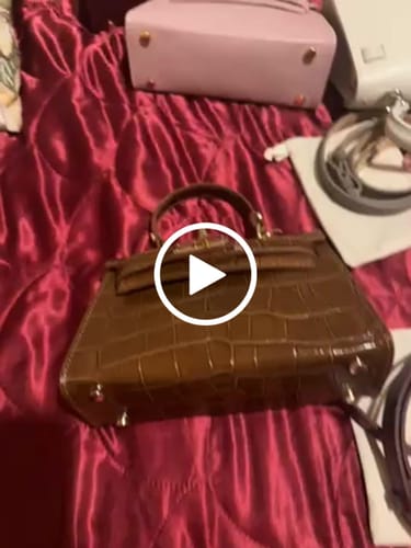 Customer video review of The Kate Bag Croc