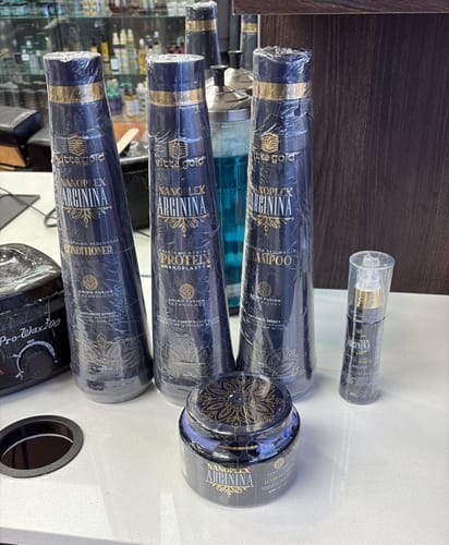 Ramia A. review of Nanoplex Arginina™ Hair Straightening Nanoplastia Treatment Set 1L image 1 out of 1