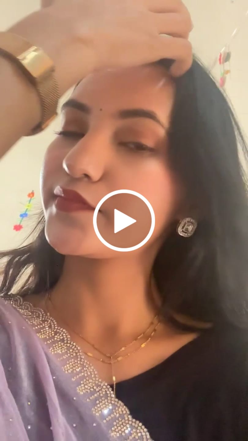 Customer video review of Chic Layered Necklace