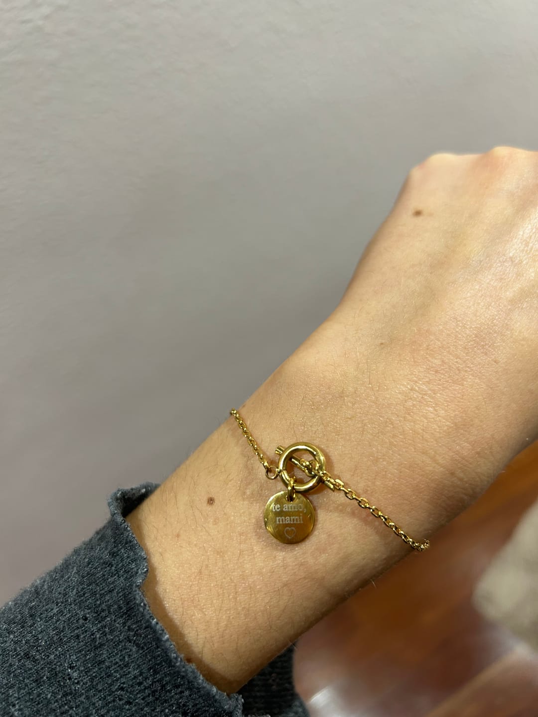 Customer photo review of Pulsera Coraje - Personalizado