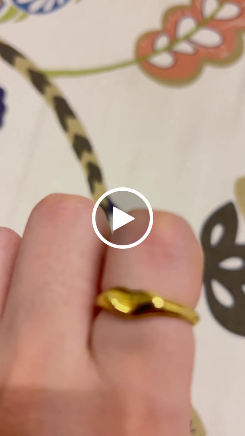 Customer video review of Sleek Heart Ring