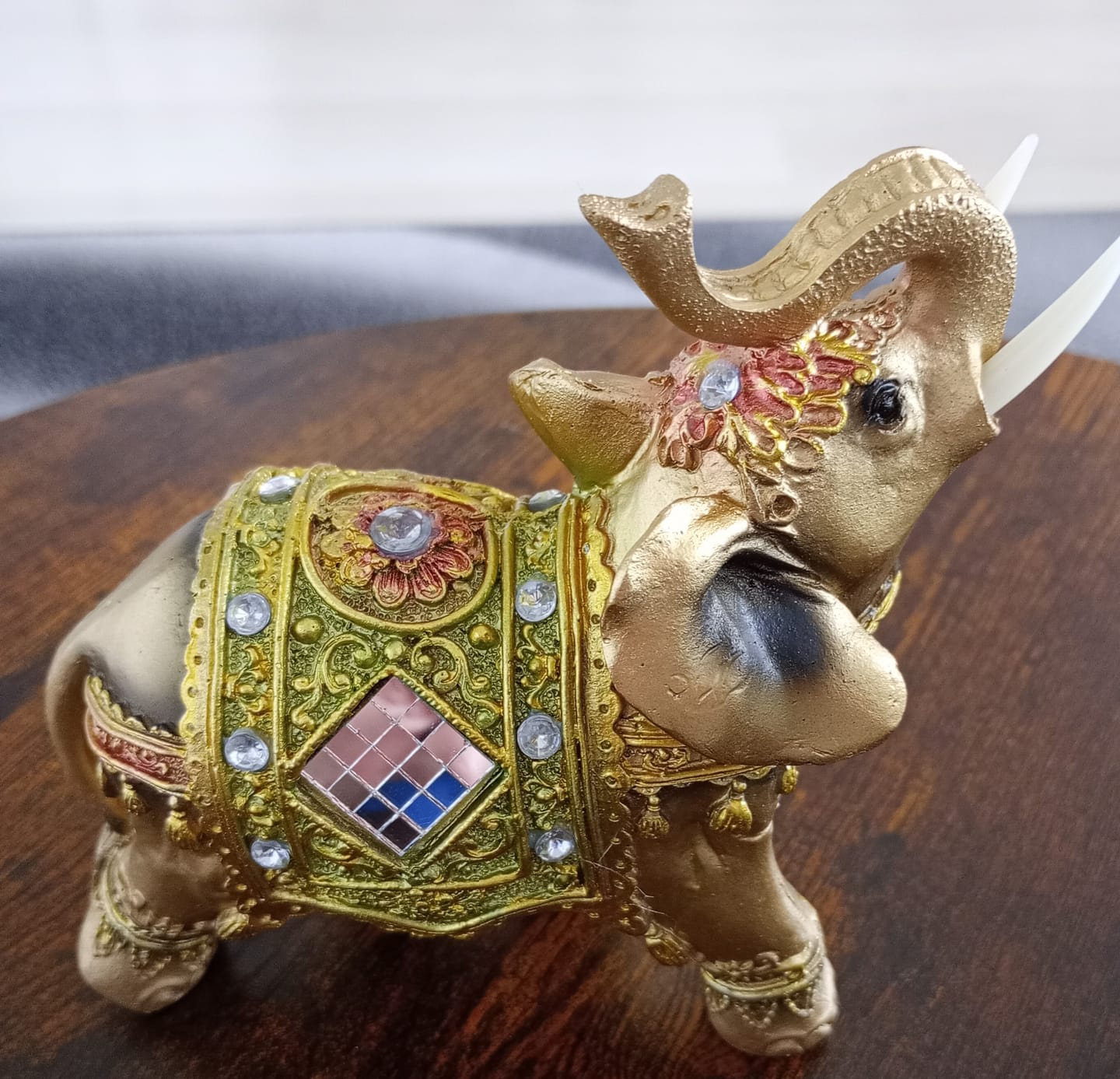 Customer photo review of Buddha Stones, Glücksbringer, Feng Shui, grüner Elefant, Statue, Skulptur, Reichtum, Figur, Geschenk, Heimdekoration