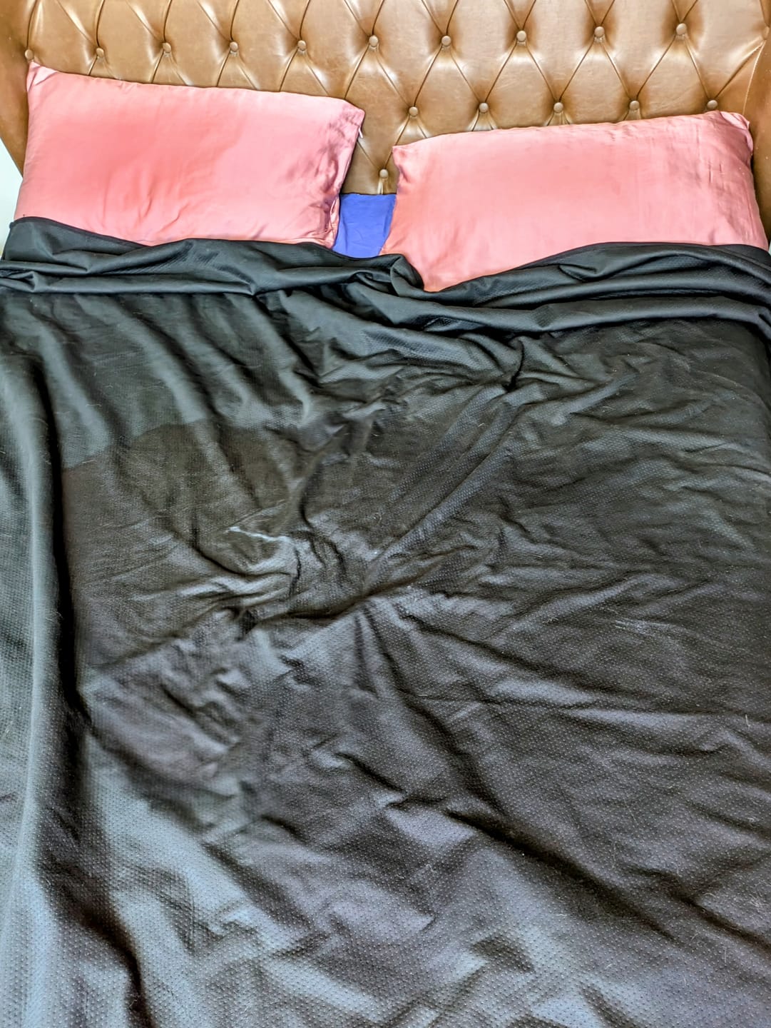 Customer photo review of Waterproof Splash Blanket™️ - Black Bamboo Summer Blanket