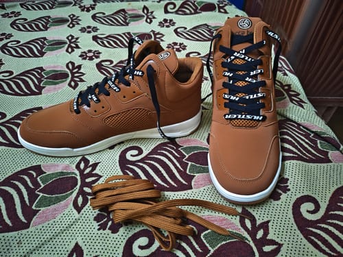 Customer photo review of Bacca Bucci Sneakster