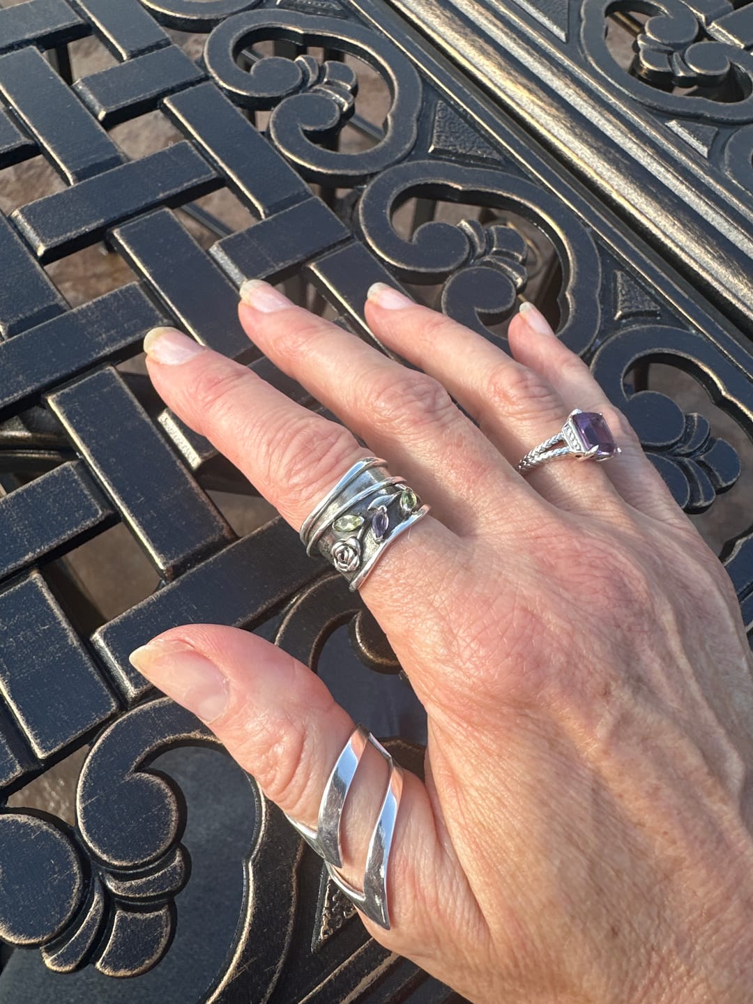 Customer photo review of Rose Flower Fidget Ring with Green and Purple Amethyst