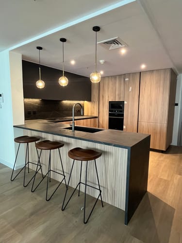 Customer photo review of Solid Wood Bar Stool Ws-034E-B-Leg