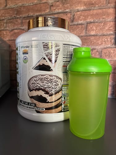 Customer photo review of Io.Genix - Isolate professional