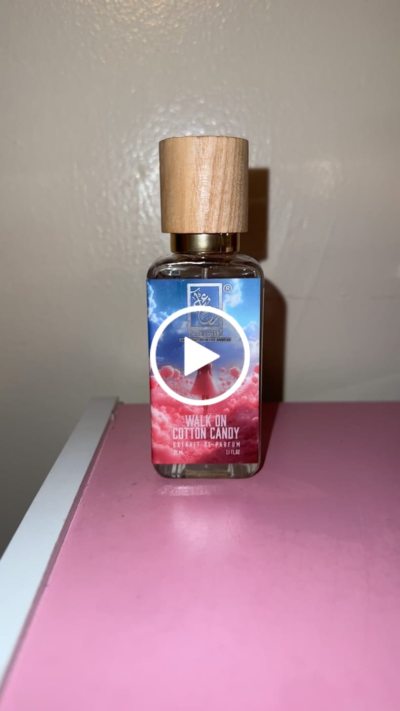 Customer video review of Walk On Cotton Candy