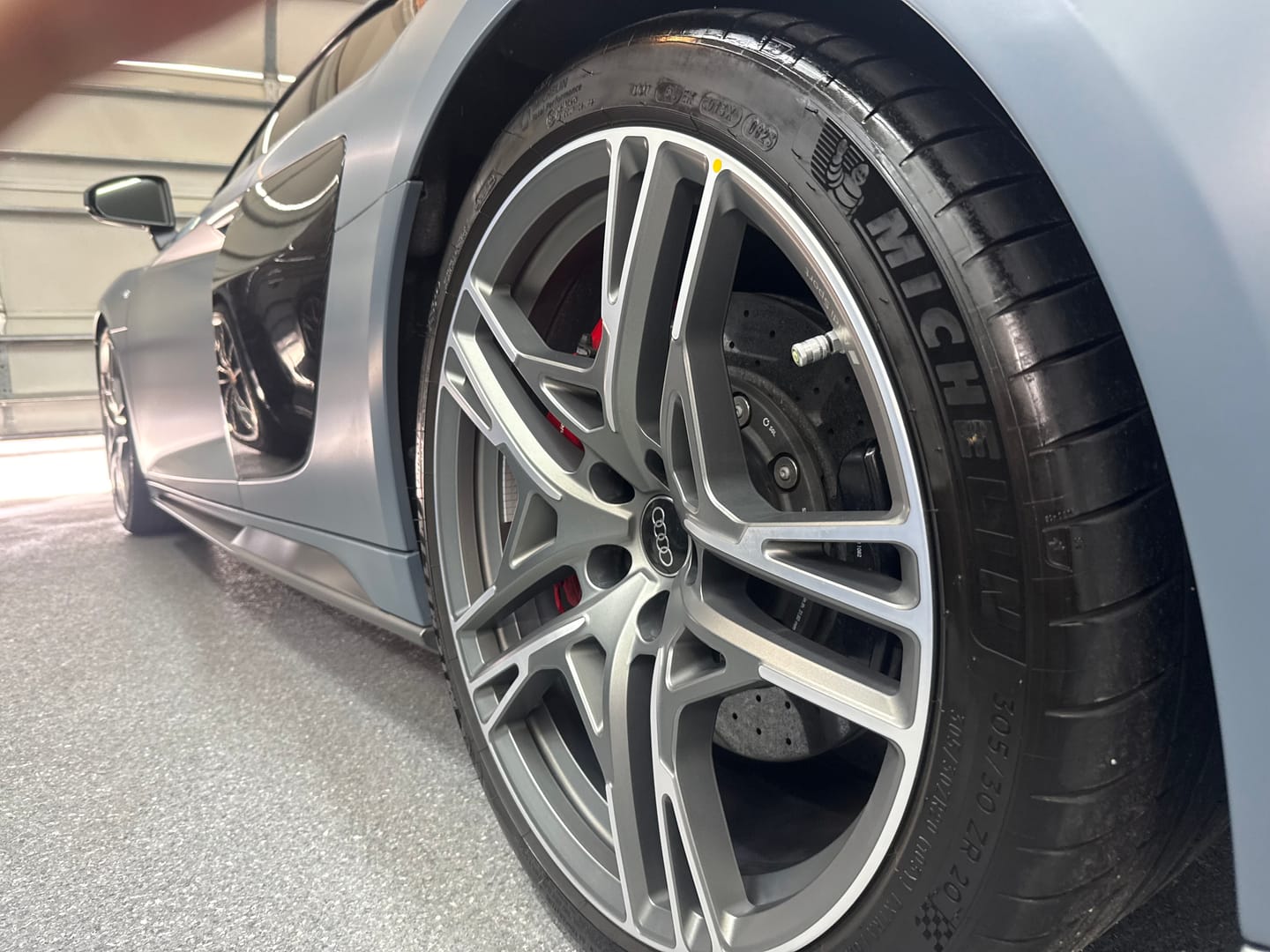 Customer photo review of BLACKLINE® TIRE APPLICATOR BRUSH