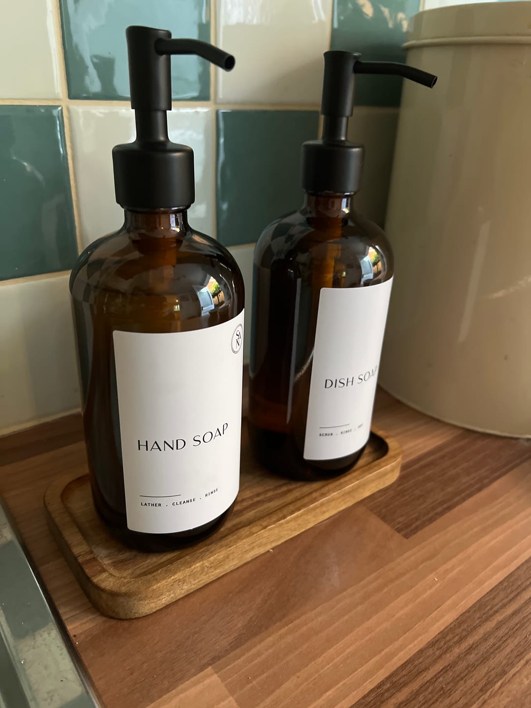 Customer photo review of Acacia Wooden Tray - Tarjotin