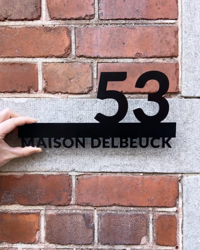 Customer photo review of Numero civico e testo sagomato modello Line 02 Alluminio