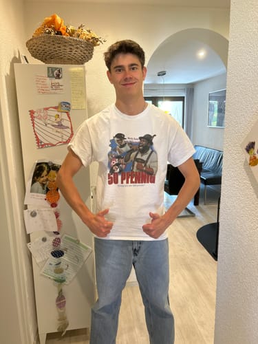 Customer photo review of 50 PFENNIG T-SHIRT