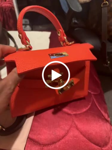 Customer video review of The Kate Bag