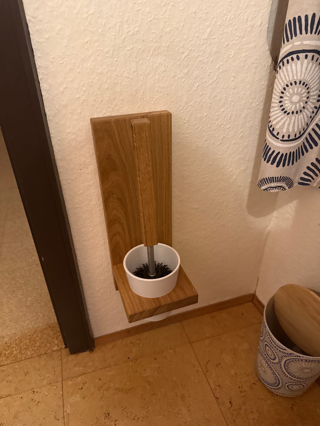 Customer photo review of Toilettenbürstenhalter LARA aus Holz
