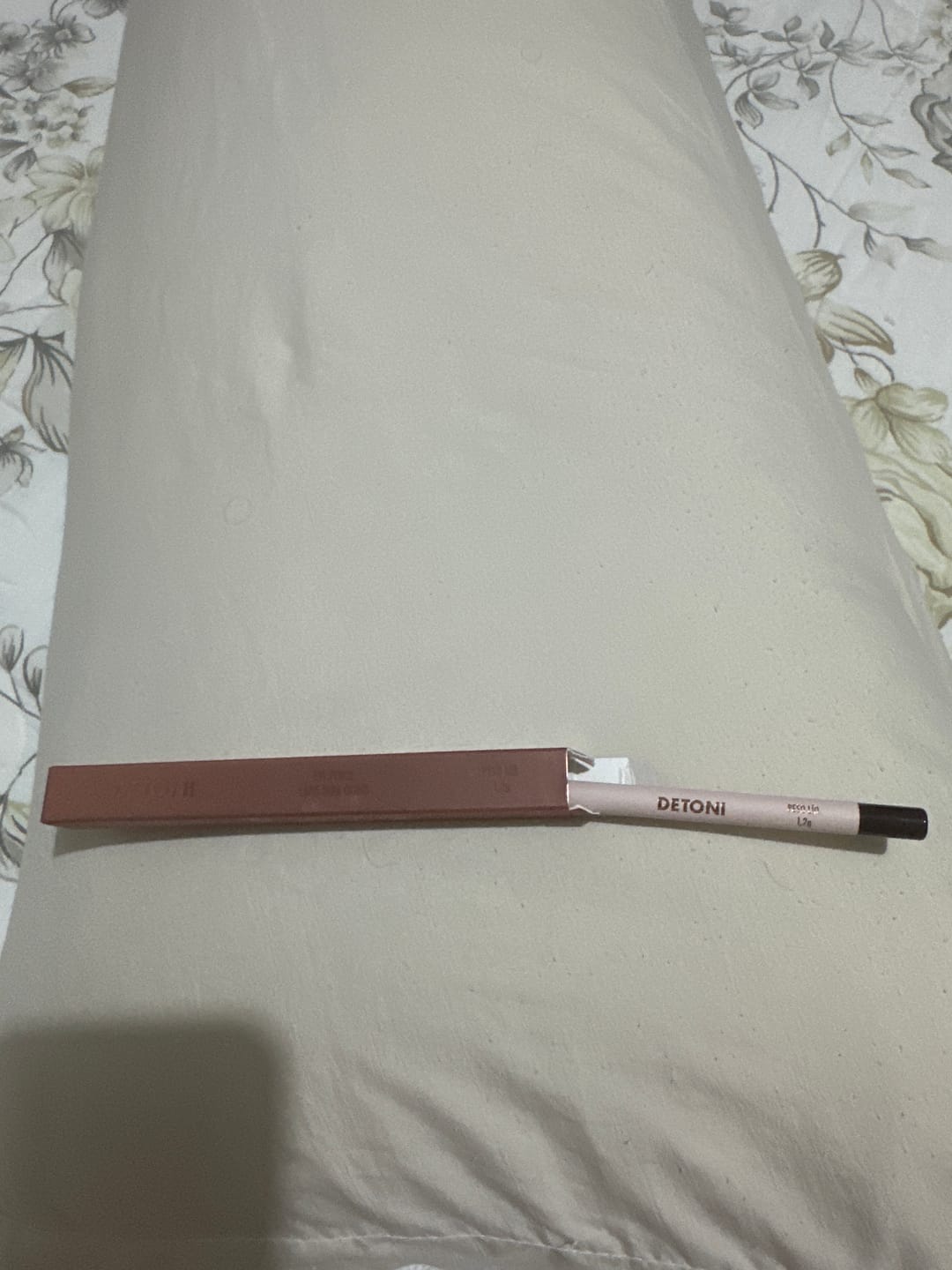 Customer photo review of EYE PENCIL | REAL BROWN - LÁPIS PARA OLHOS