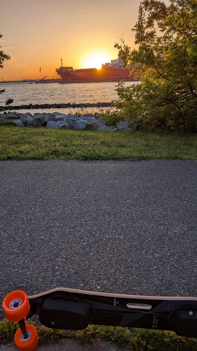 Customer photo review of WowGo 3E Electric Skateboard & Longboard