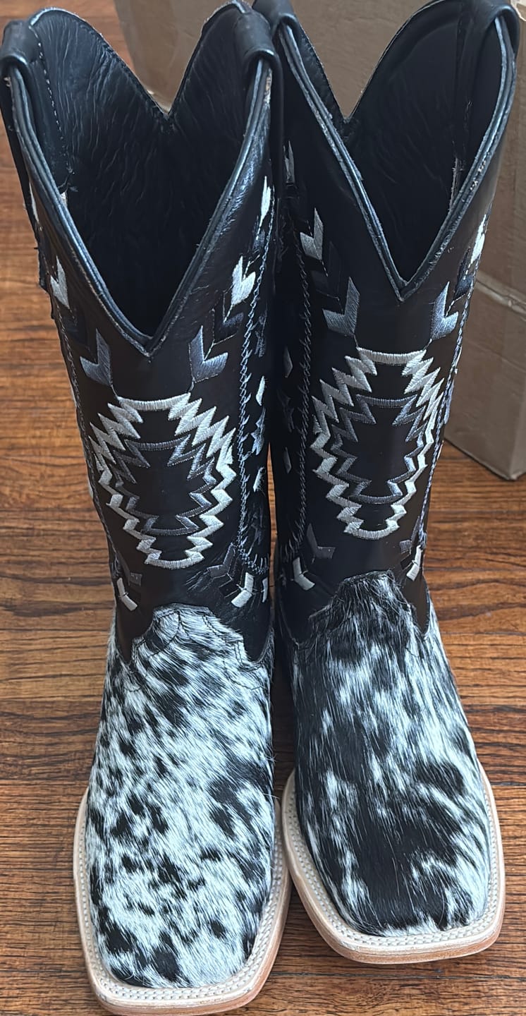 Customer photo review of Genuine Cowhide Boots - Square Toe