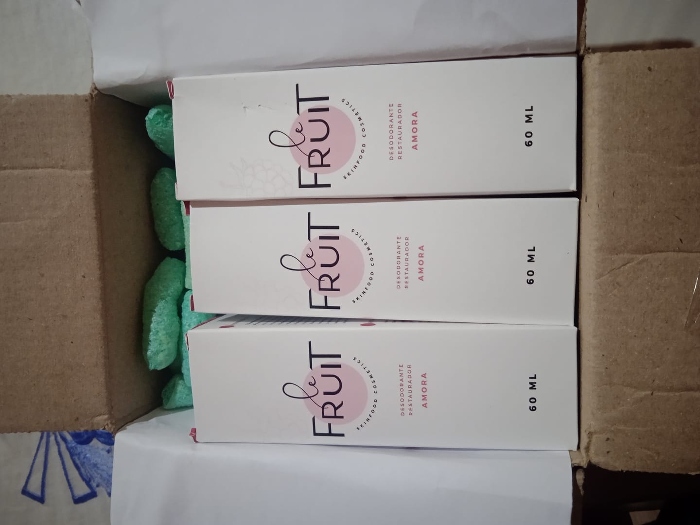 Customer photo review of Desodorante Hidratante