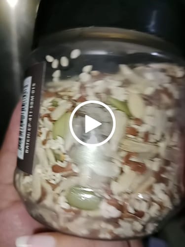 Customer video review of Tragacanth Gum / Gond Katira – Cooling Agent, Improves Immune System & Boost Energy