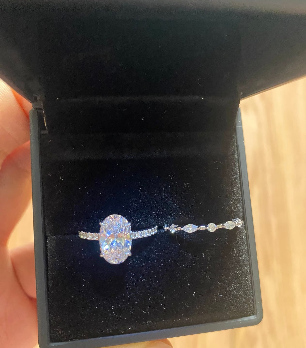 Customer photo review of S925 Attractive 2PC 2.5Ct Oval Cut Bridal Wedding Ring Set Stackable Ring Set For Daily Wear