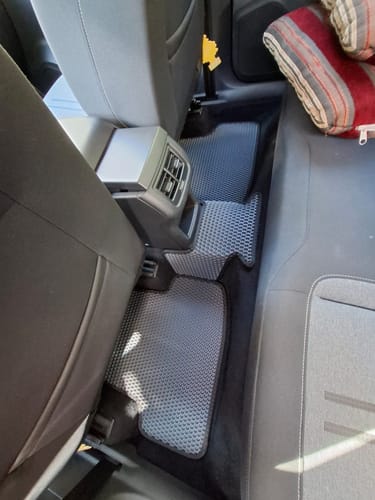 Customer photo review of Dywaniki samochodowe na zamówienie - Przód i tył